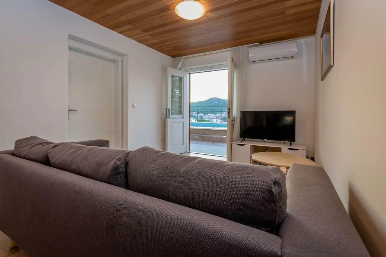Villa Lahor With Private Pool Seget Vranjica